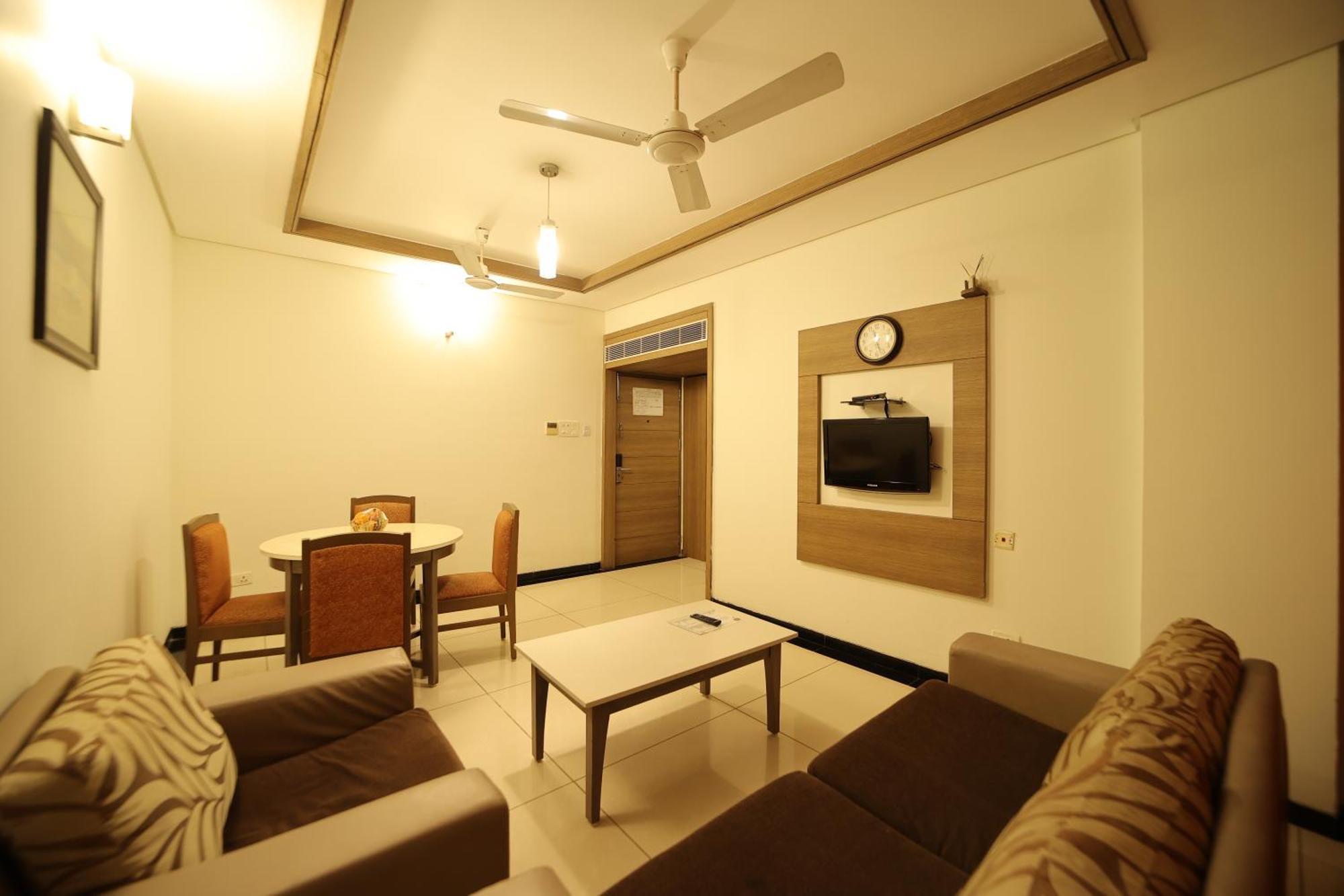 Clinton Park Inn Velankanni Exterior foto