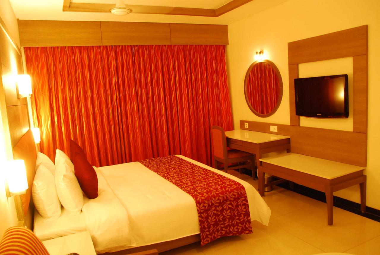 Clinton Park Inn Velankanni Exterior foto